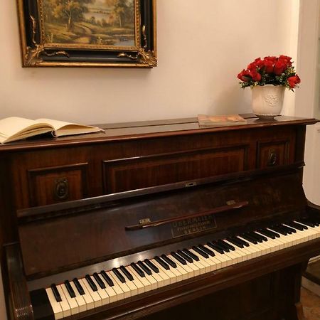 La Dimora Del Professore Napoli Bagian luar foto